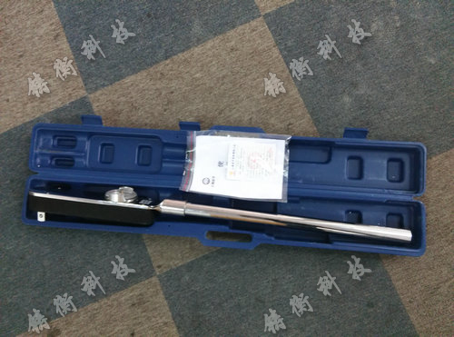 高精度表盘式扭力扳手